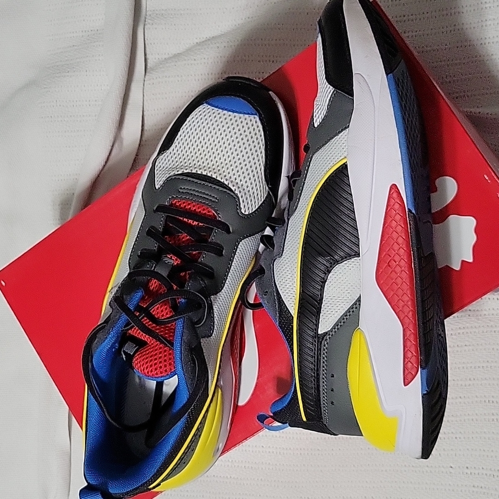 Mens shoes
